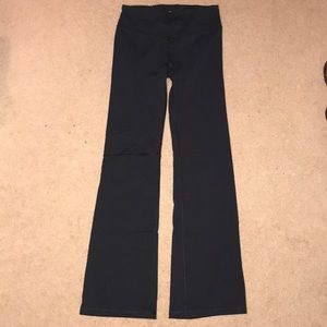 Victoria’s Secret Knockout sport yoga pants